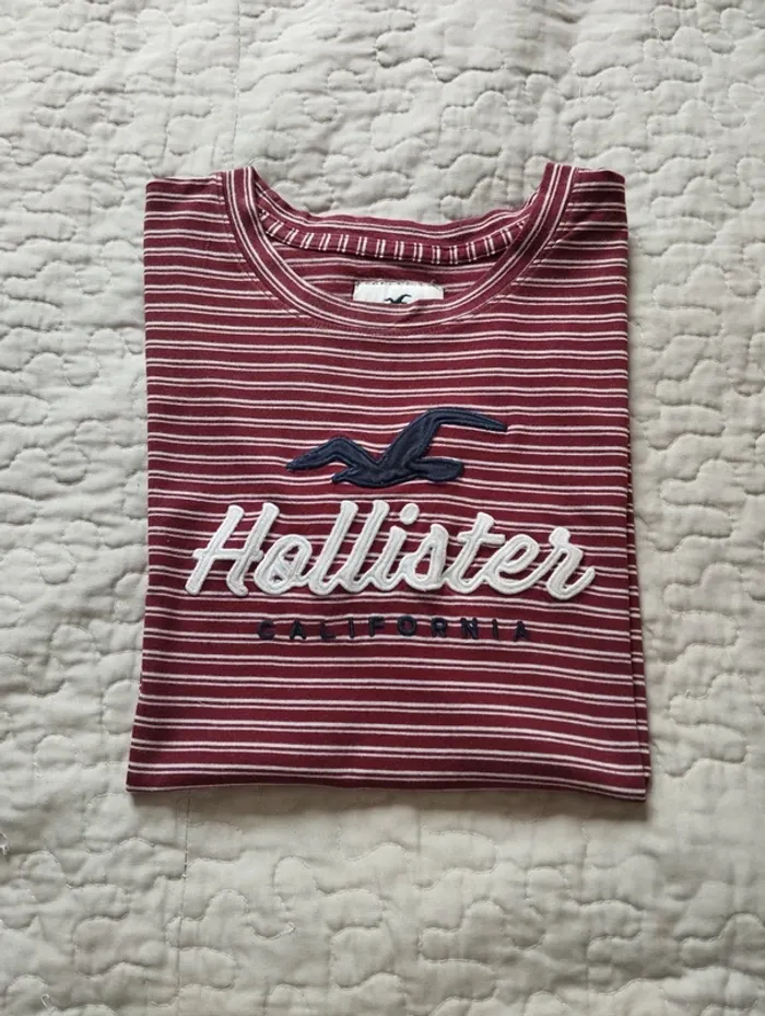T-shirt Hollister bordeaux taille XS femme
