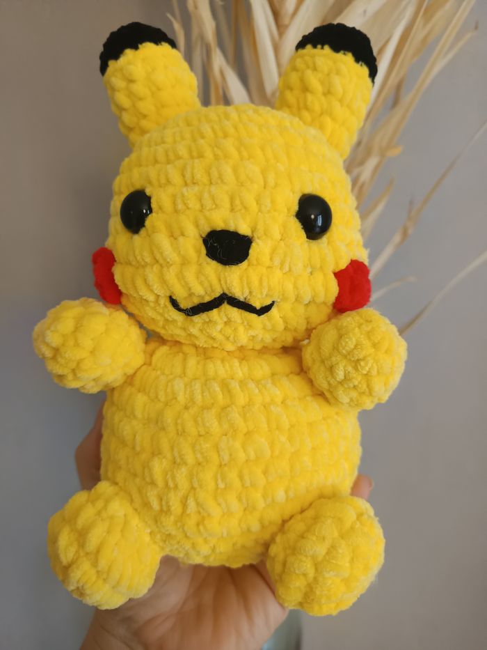Peluche décorative au crochet