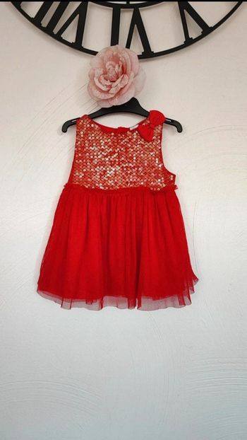 Robe rouge or tex 6 mois