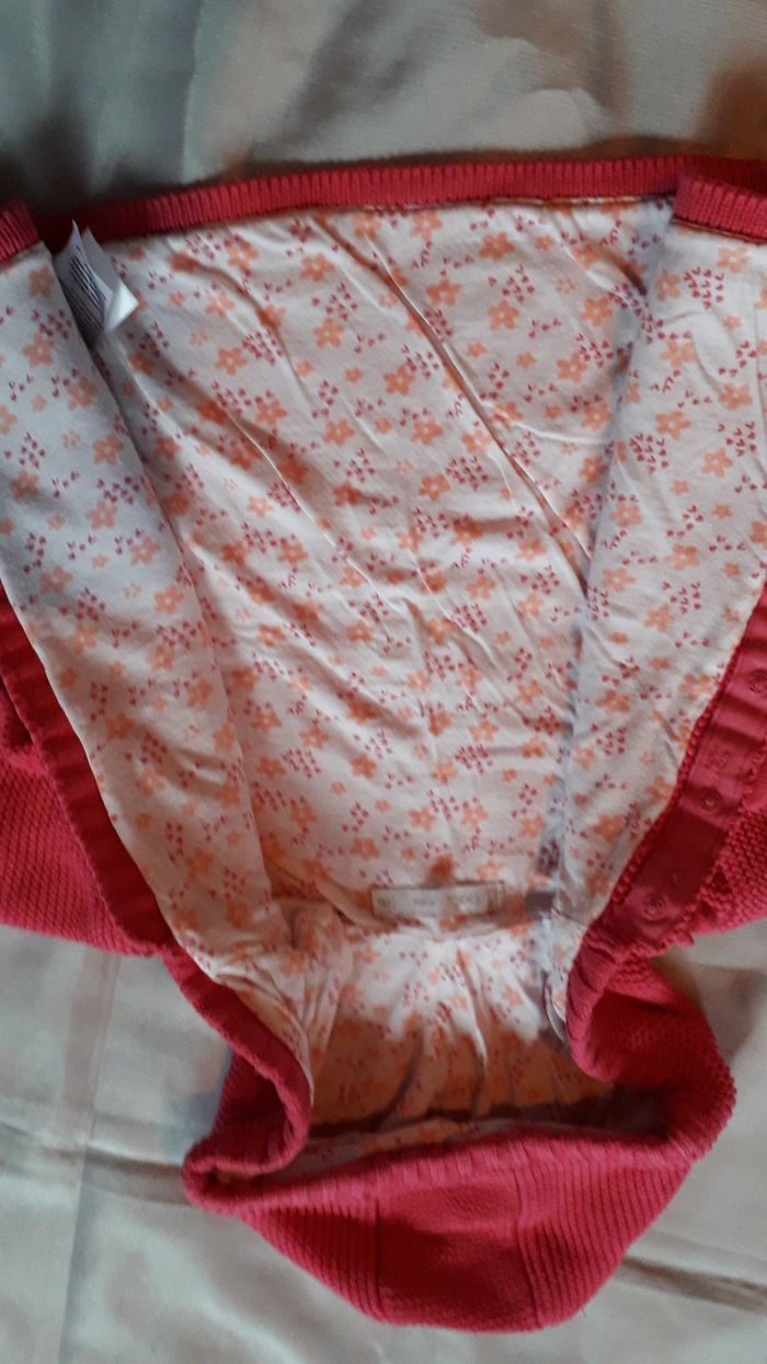 Gilet chaud fuchsia 9 mois - photo numéro 3