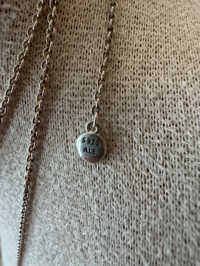Chaîne et Pendentif Pandora Authentique Léger Comme Une Plume en Argent et Strass blanc - photo numéro 4