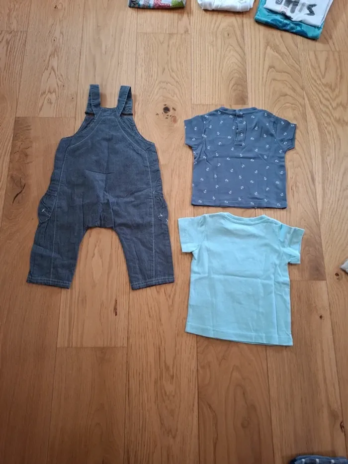 Lot 3 vêtements 9 mois - Très bon état - photo numéro 5