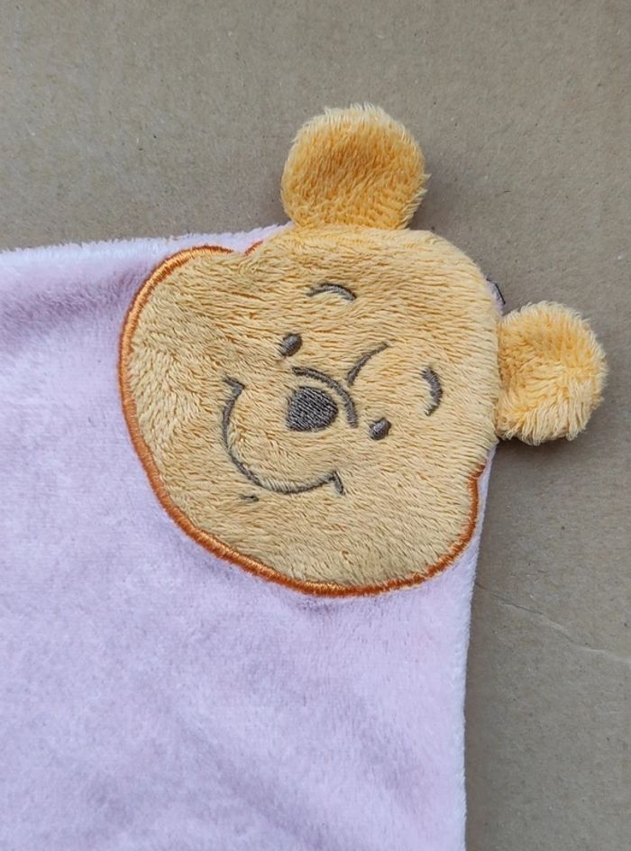 Doudou Winnie l'ourson - photo numéro 3