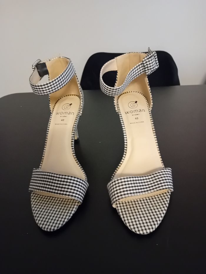 Chaussures taille 40