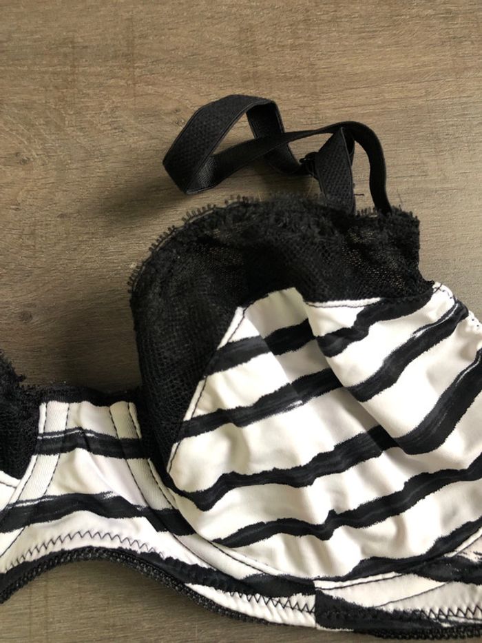 Soutien gorge undiz taille 90B rayé noir et blanc - photo numéro 3