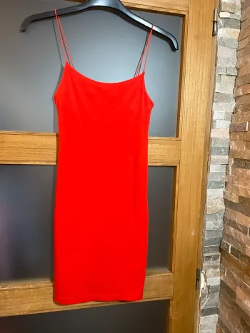 Robe rouge moulante Zara taille L