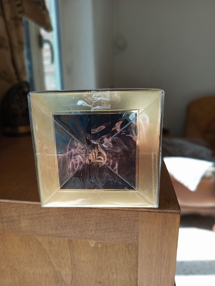 Parfum confidential private gold - photo numéro 2