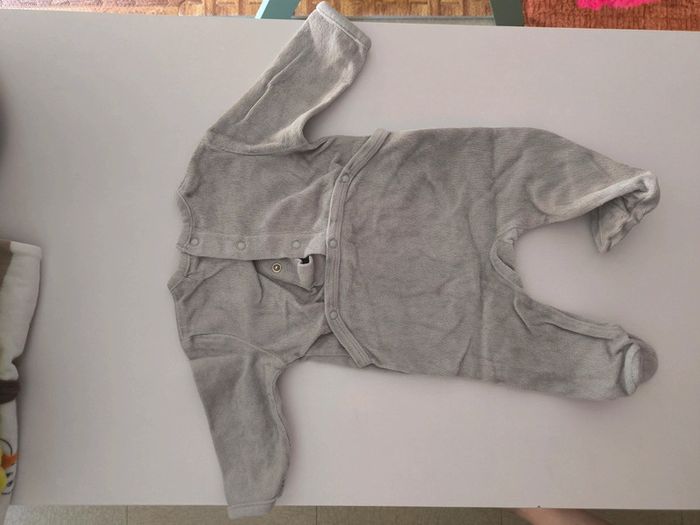 Pyjamas gris 3 mois - photo numéro 2