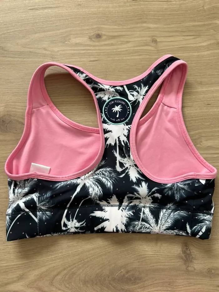 Ensemble de sport taille S Femi Pleasure - photo numéro 3