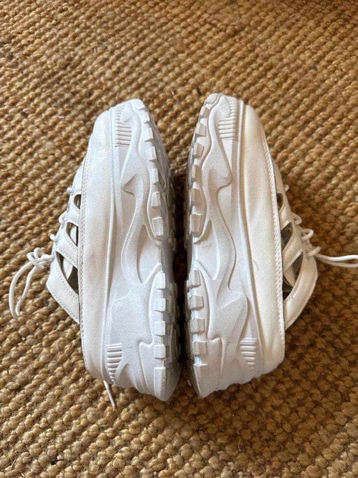 Chaussure - photo numéro 2