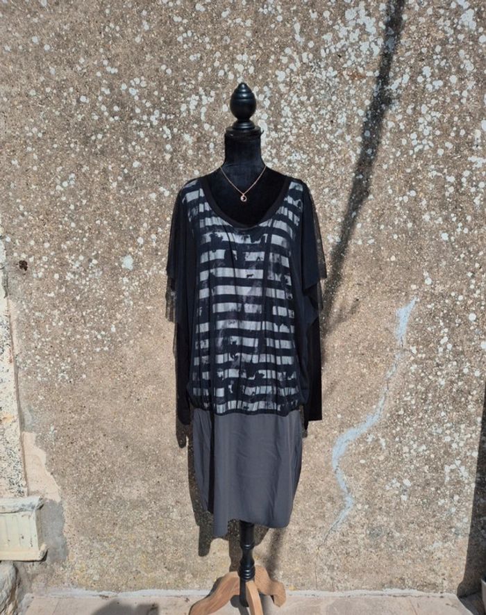 Robe / Tunique LMV T.44