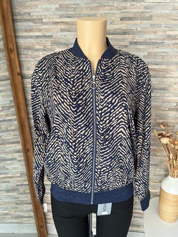 Veste Bomber bleu marine et beige