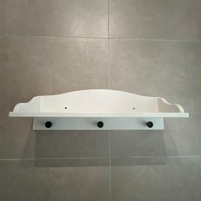 Étagère murale IKEA blanche - Gamme SUNDVIK