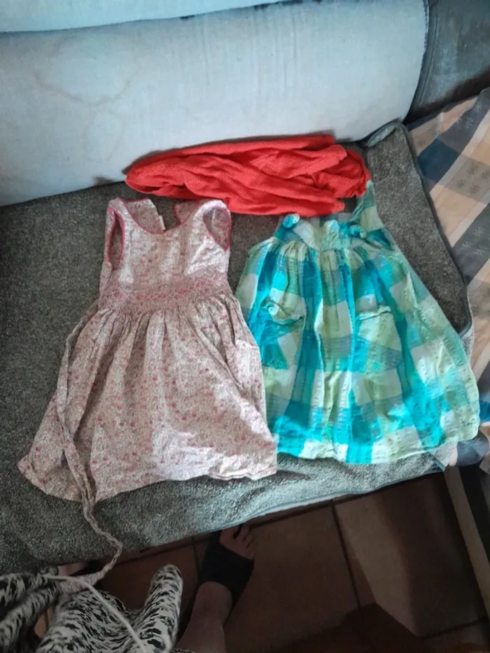 Lot 10 pièce robes et gilet - photo numéro 4