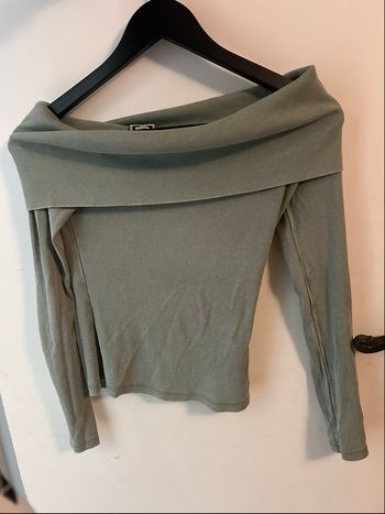 T-shirt épaules dénudées