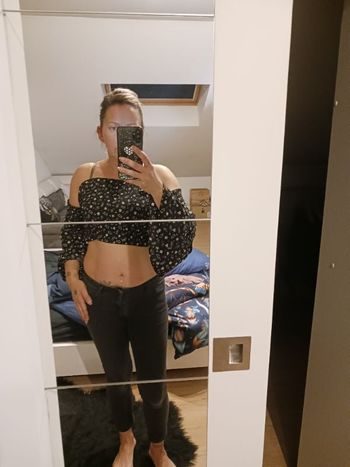 Croc top
