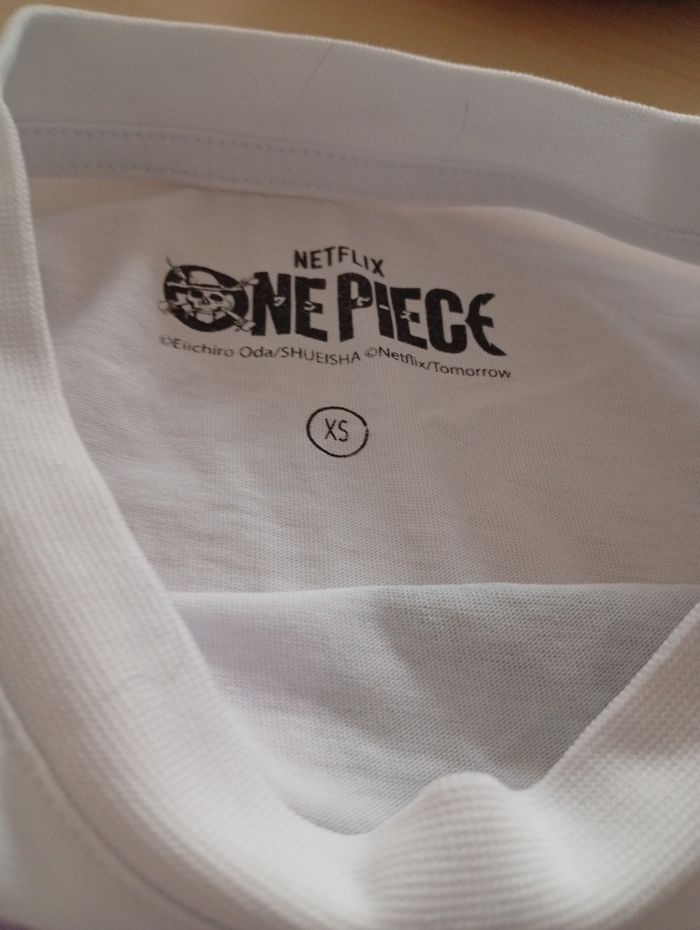 Tee-shirt One Piece XS - photo numéro 3