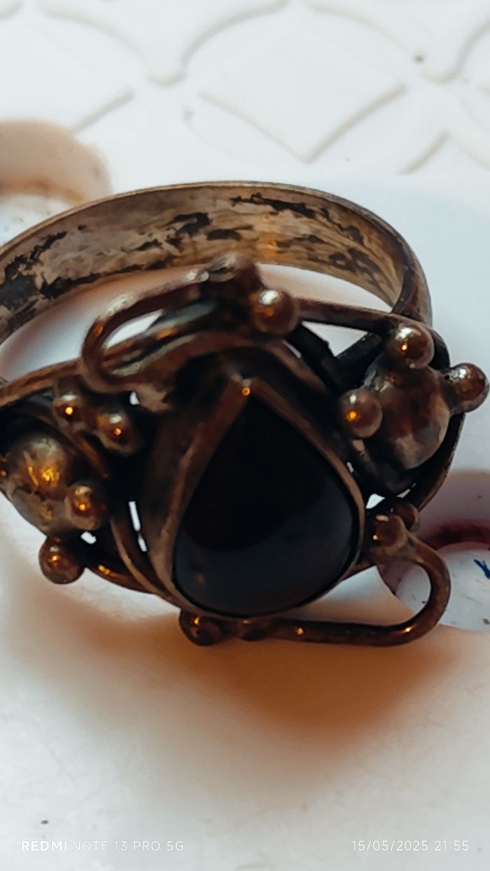 Bague vintage en bronze et ambre - photo numéro 2