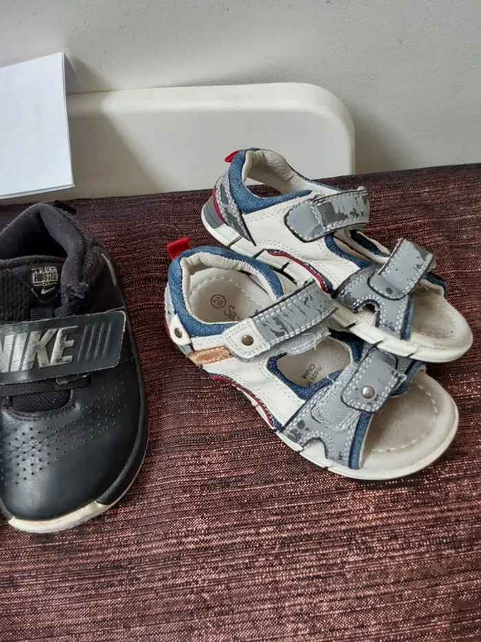 Lot chaussures taille 26 - photo numéro 4