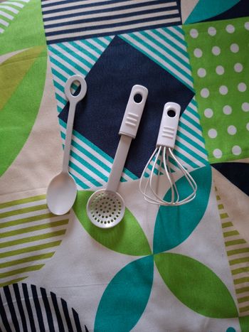 Lot ustensiles de cuisine pour dînette 