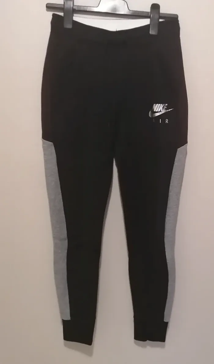 Bas de survêtement Nike noir XS ou 160cm
