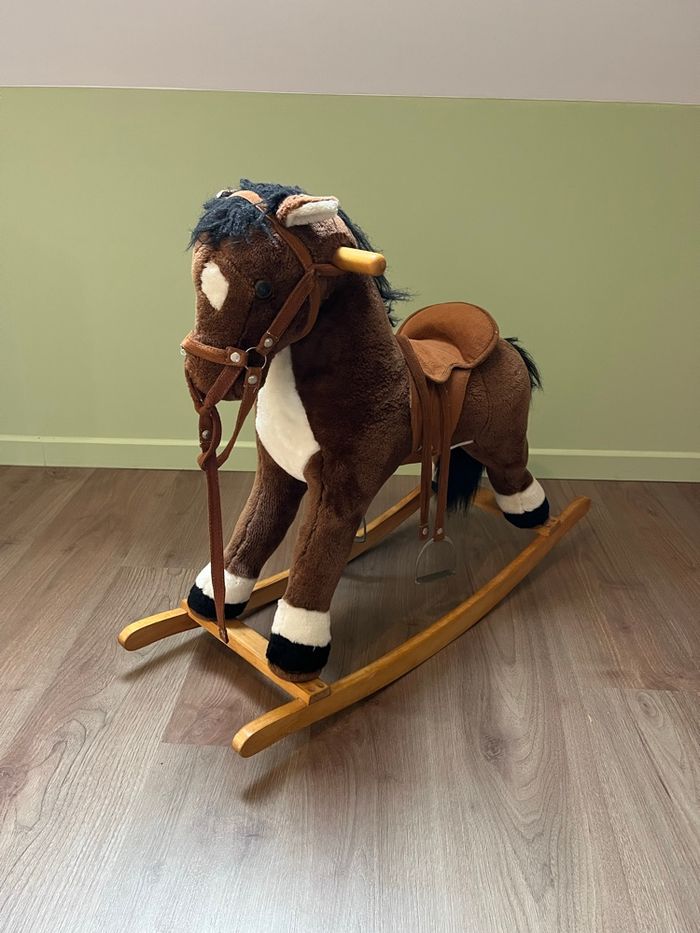 Cheval à bascule - photo numéro 2