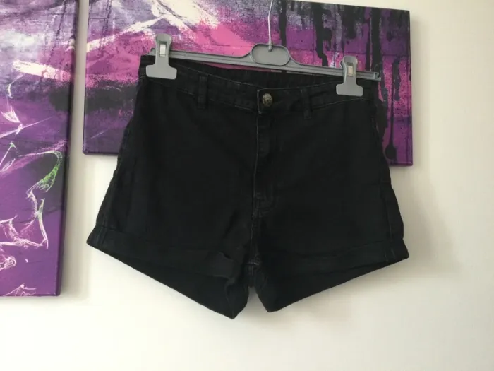 Short noir H&M taille 40