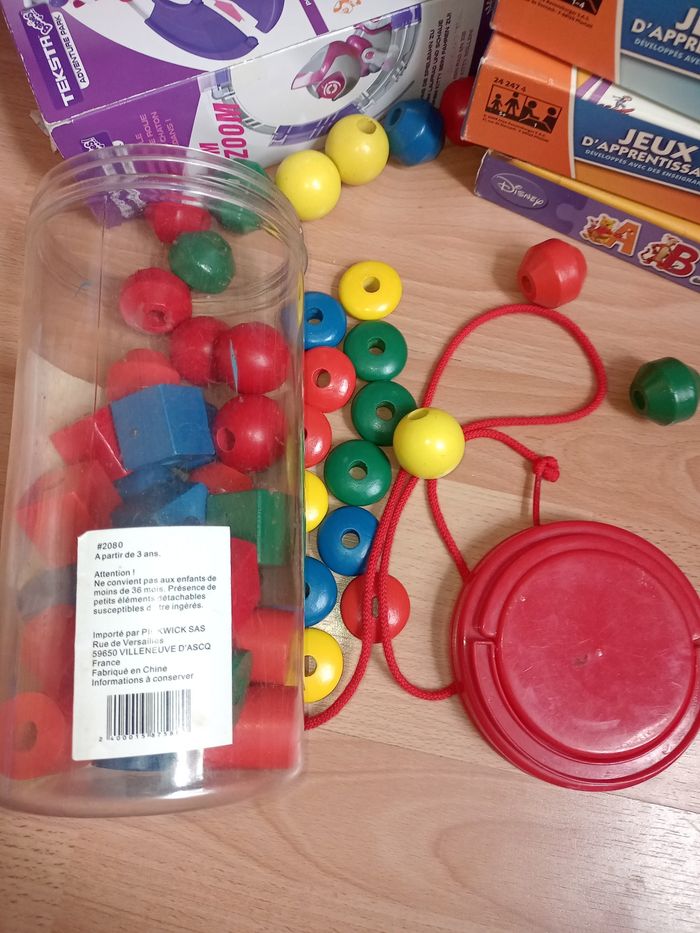 50 perles géantes avec collier et sa boîte de rangement Complet - photo numéro 2