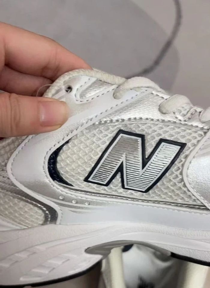 New Balance 530 taille 40.5 - photo numéro 8