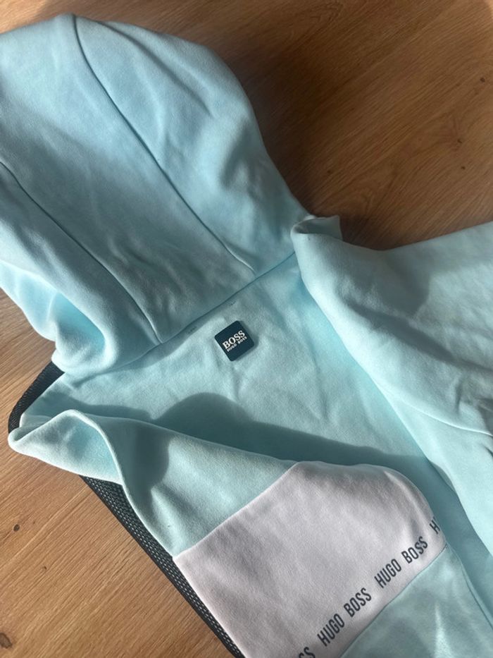 Pull à capuche boss turquoise garçon 8ans - photo numéro 6
