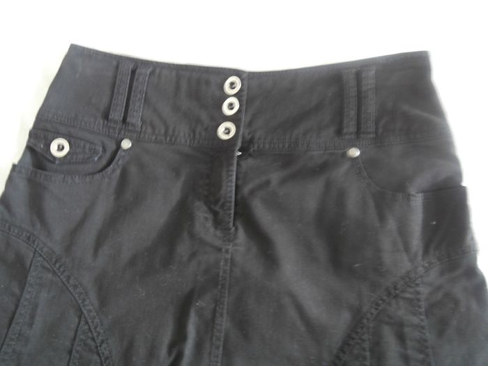 Jupe Noire à plis T 38 - photo numéro 3