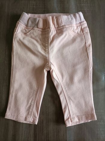 Jean slim/ legging rose pâle 3 mois
