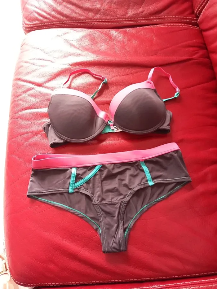 Maillot de bain 2 pièces gris
