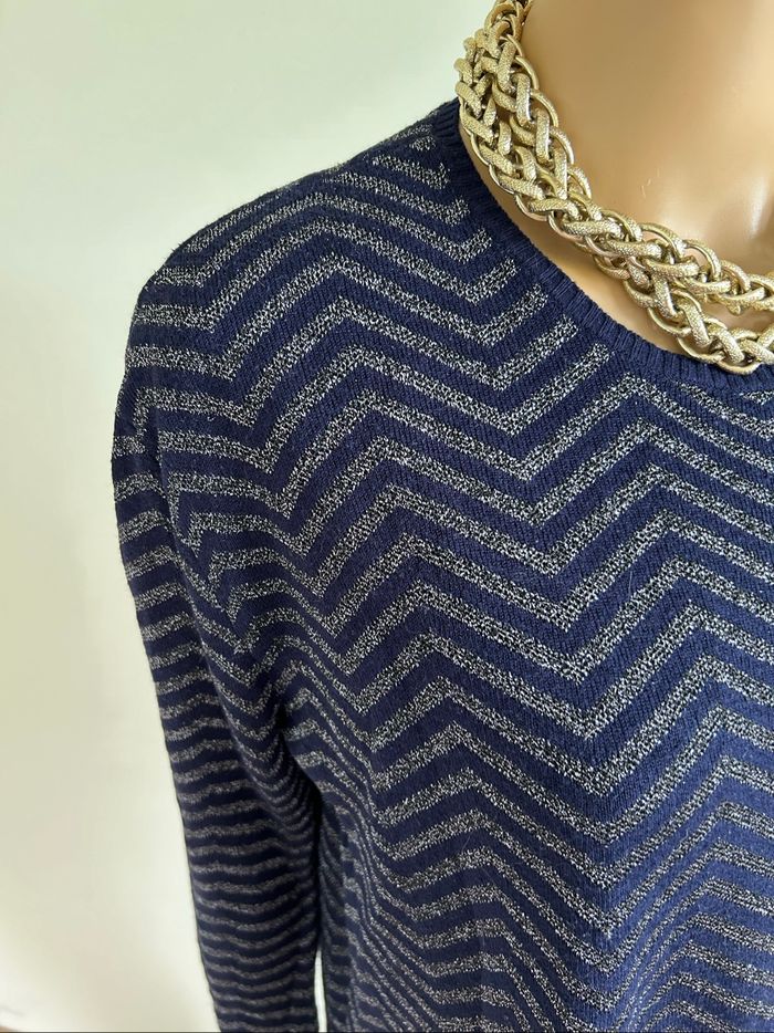 Pull bleu marine et argenté Le Temps des Cerises taille M jamais porté - photo numéro 4
