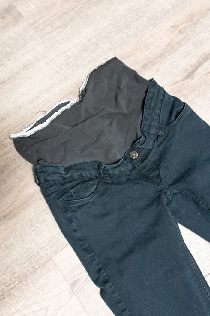 Jean de grossesse marine Kiabi - Taille 36 - Très bon état - photo numéro 2