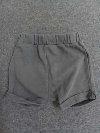 Short gris