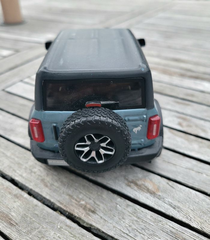 Bronco  Échelle 1/24Ford - photo numéro 3