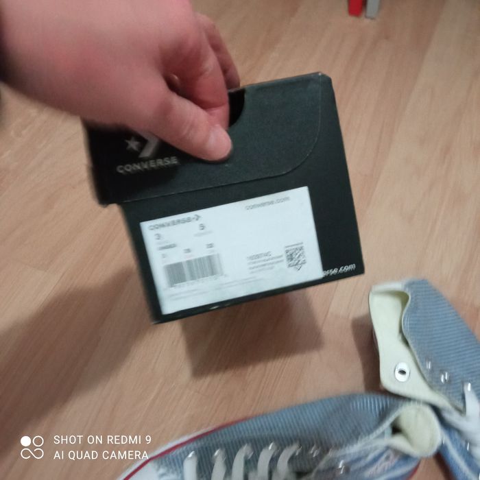 Converses Chuck Taylor taille 35 neuves - photo numéro 2