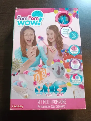 POM POM WOW - LANSAY