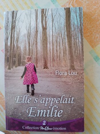 Livre nous deux elle s appelait emilie