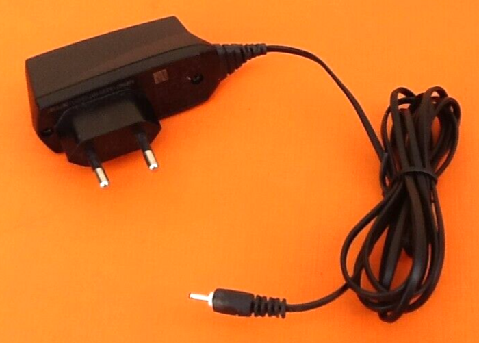 Chargeur Nokia AC-8E Imput 100-240V 50-60Hz / 175ma - photo numéro 4