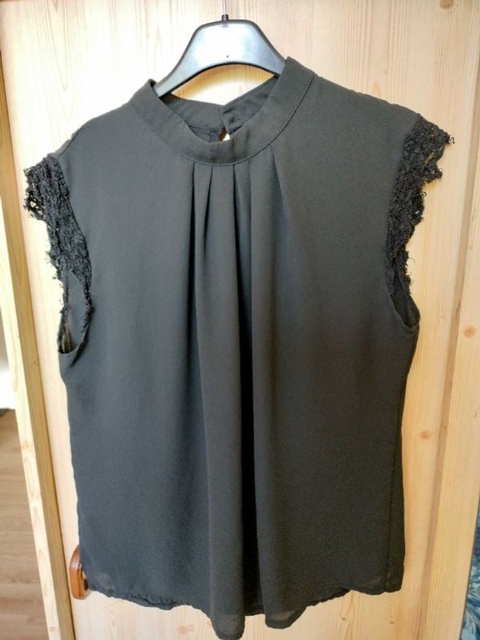 Blouse sans manche