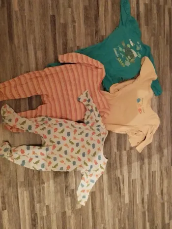 4 pyjamas garçons légers 12 mois