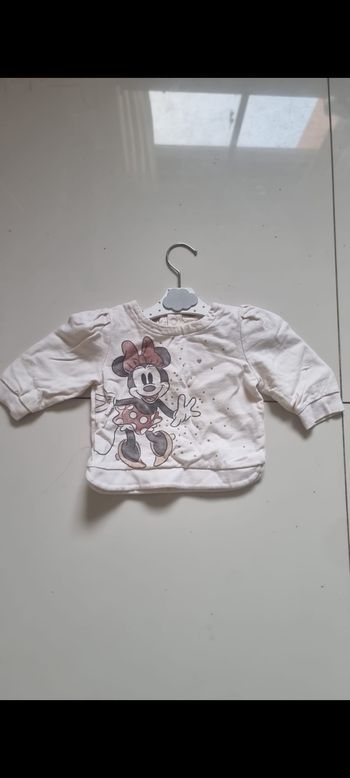 Pull kiabi disney minie taille 6 mois