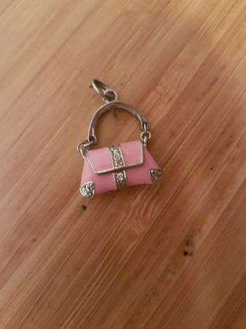 Joli pendentif en argent