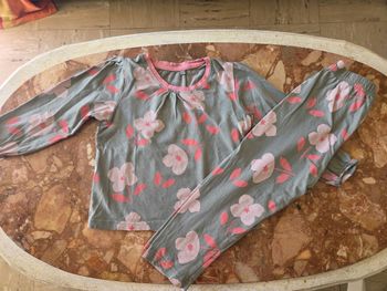 Joli pyjama 2 pièces 3 ans 