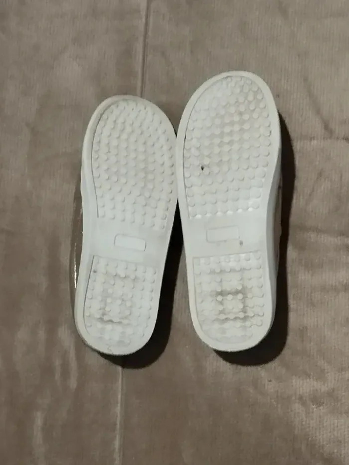 Ballerine dorée pailletée fille pointure 35 - photo numéro 8