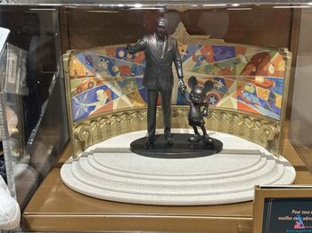Scultpure Mickey et Walt 