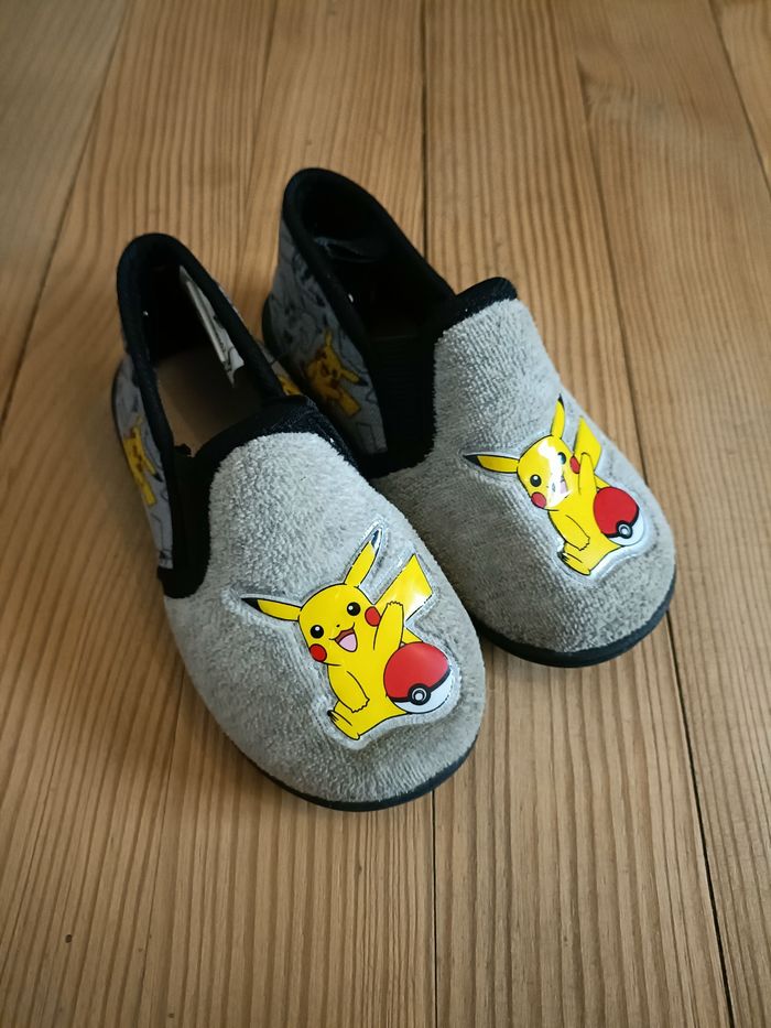 Pantalon pikachu