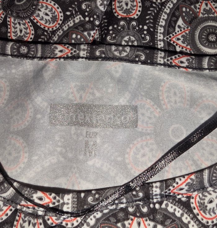 Robe manche 3/4 motifs fleurs - photo numéro 3